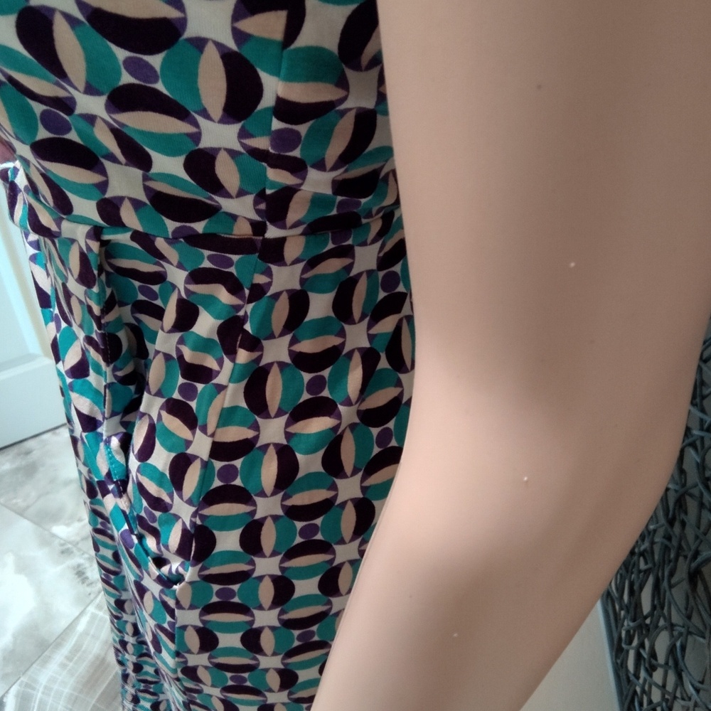Garnet Hill Sleeveless Knit Surplice Dress with Geometric Circles - Picture 2 of 7